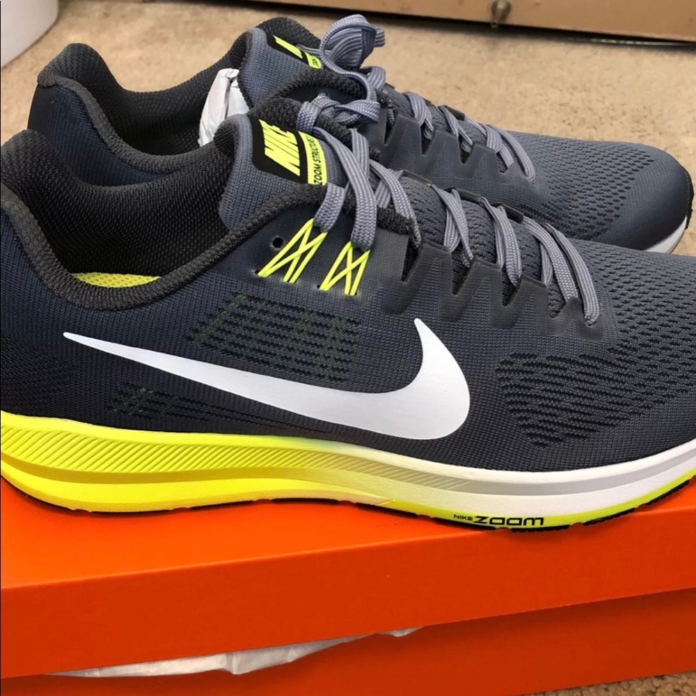 Men’s size 10
